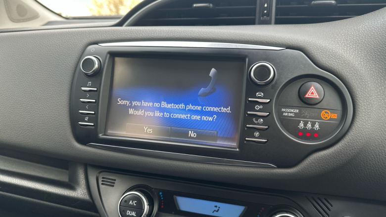 Toyota Yaris 1.5 Hybrid Icon Tech 5dr CVT Hybrid Hatchback